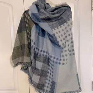 Blue Patterned Blanket Scarf